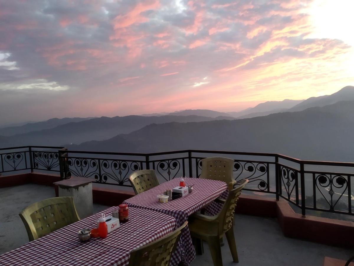 Hotel High Ground Inn Sarangkot بوكْرا المظهر الخارجي الصورة