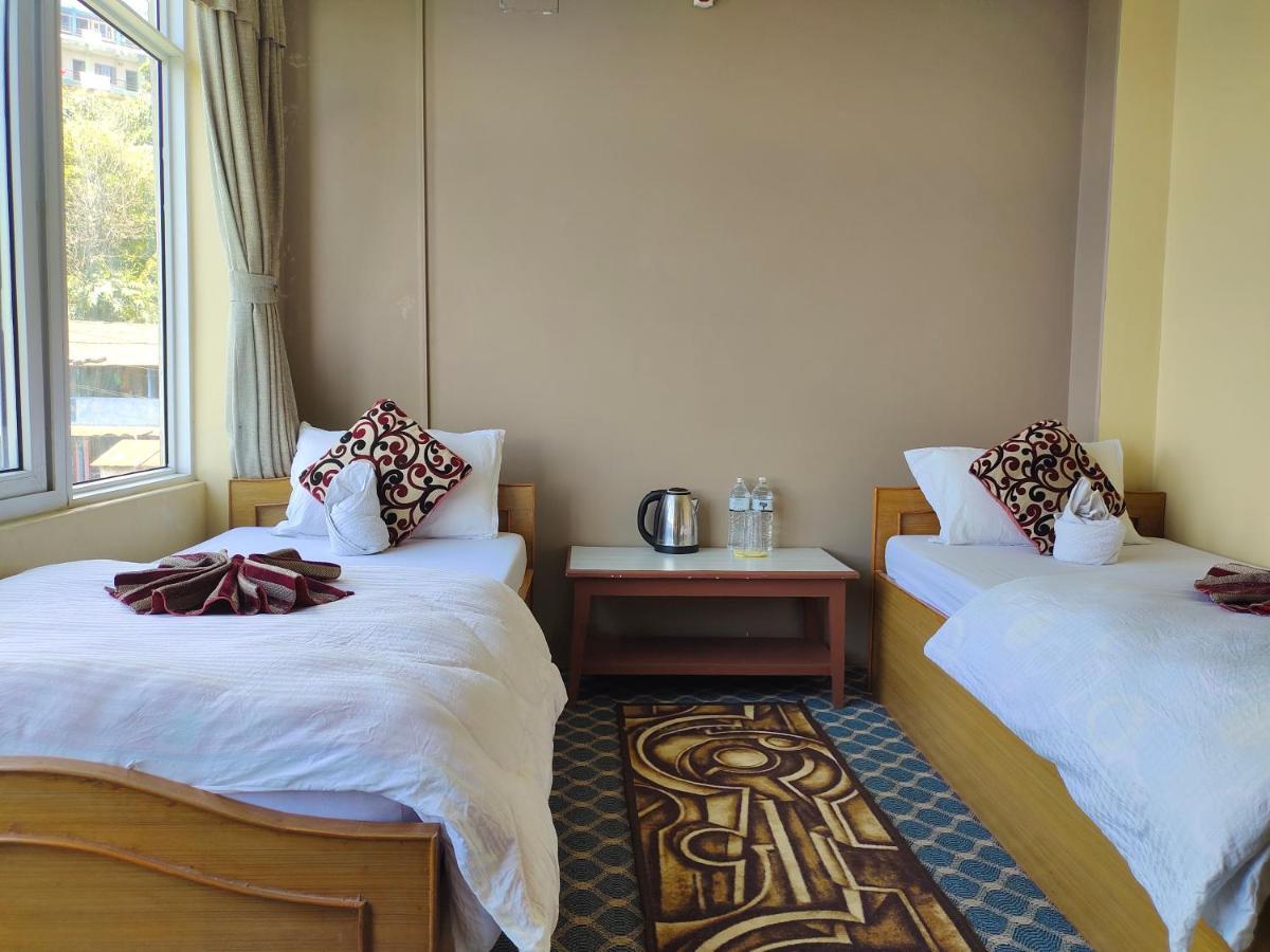 Hotel High Ground Inn Sarangkot بوكْرا المظهر الخارجي الصورة