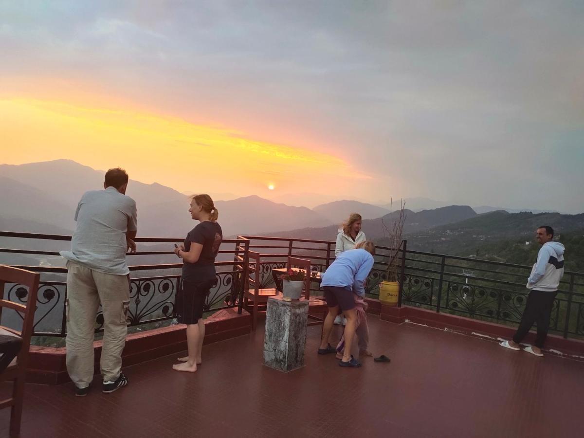 Hotel High Ground Inn Sarangkot بوكْرا المظهر الخارجي الصورة