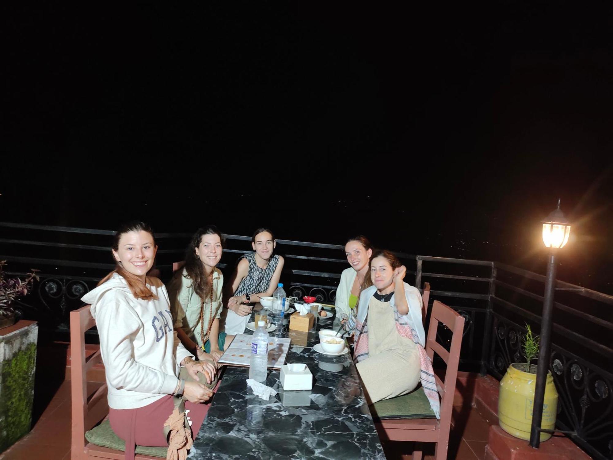 Hotel High Ground Inn Sarangkot بوكْرا المظهر الخارجي الصورة