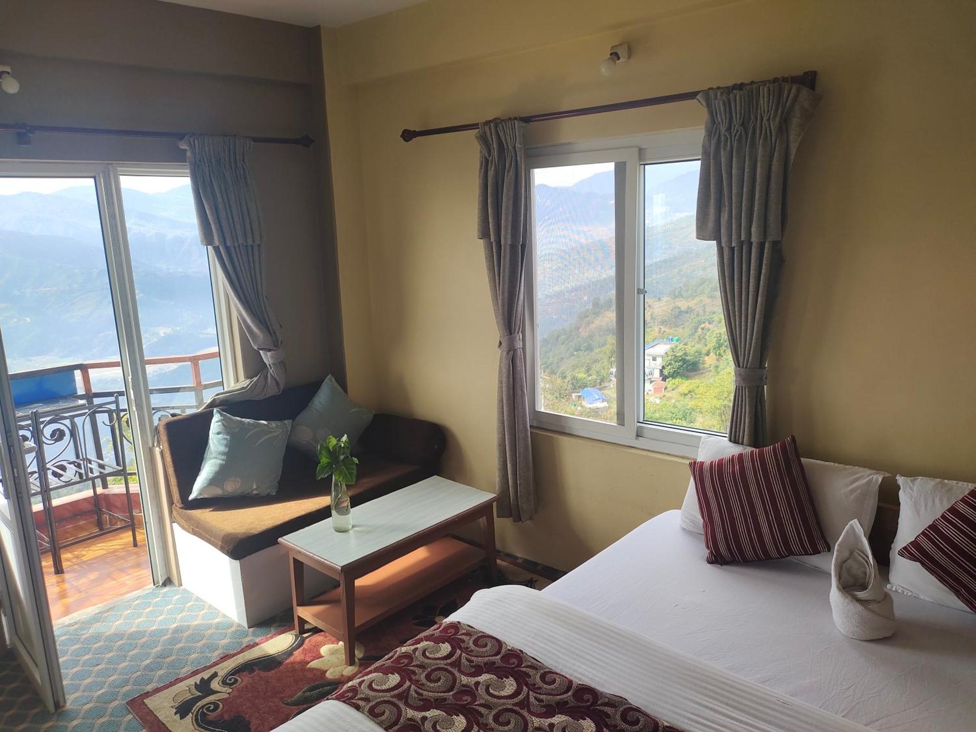 Hotel High Ground Inn Sarangkot بوكْرا الغرفة الصورة
