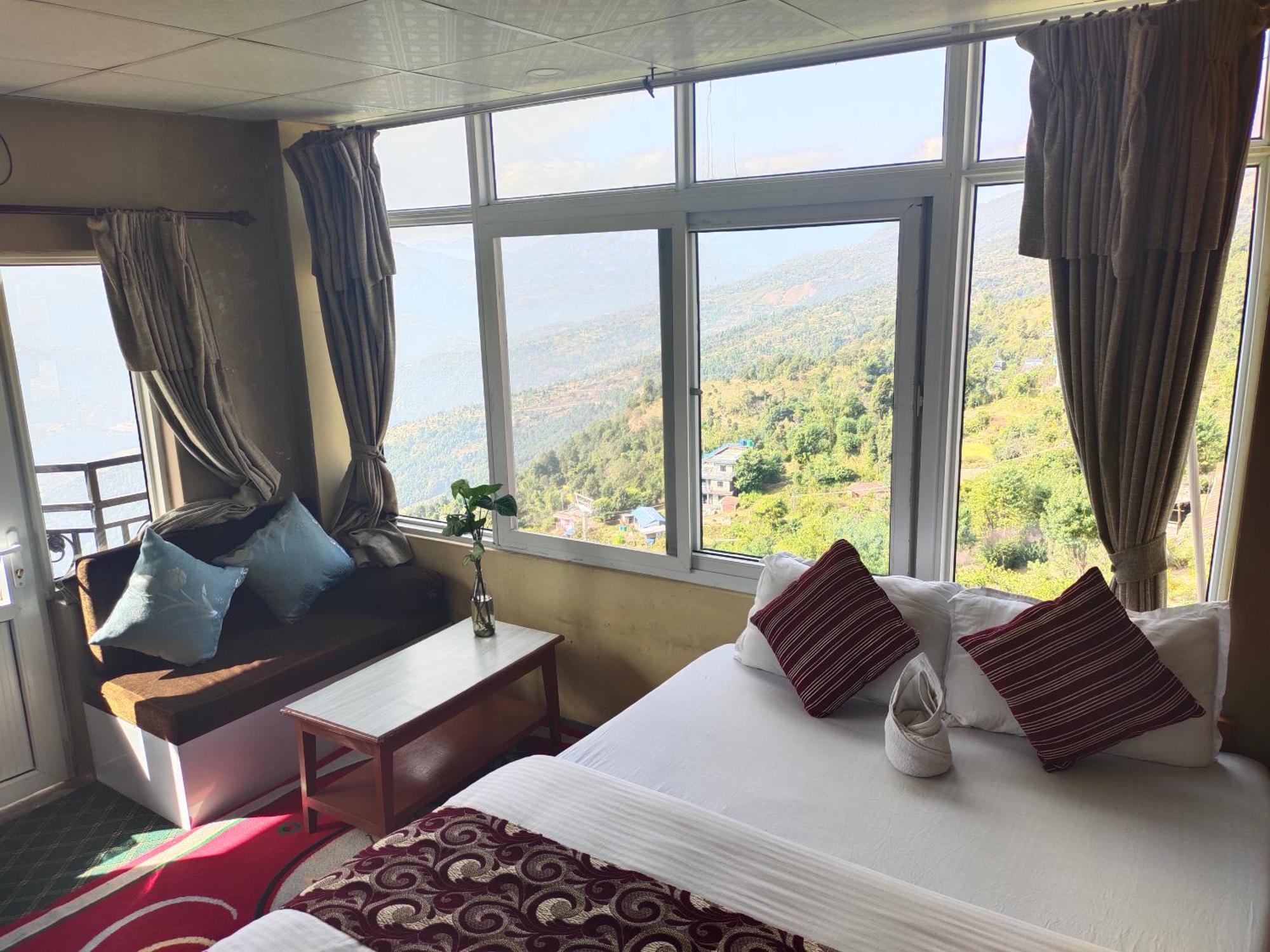Hotel High Ground Inn Sarangkot بوكْرا الغرفة الصورة