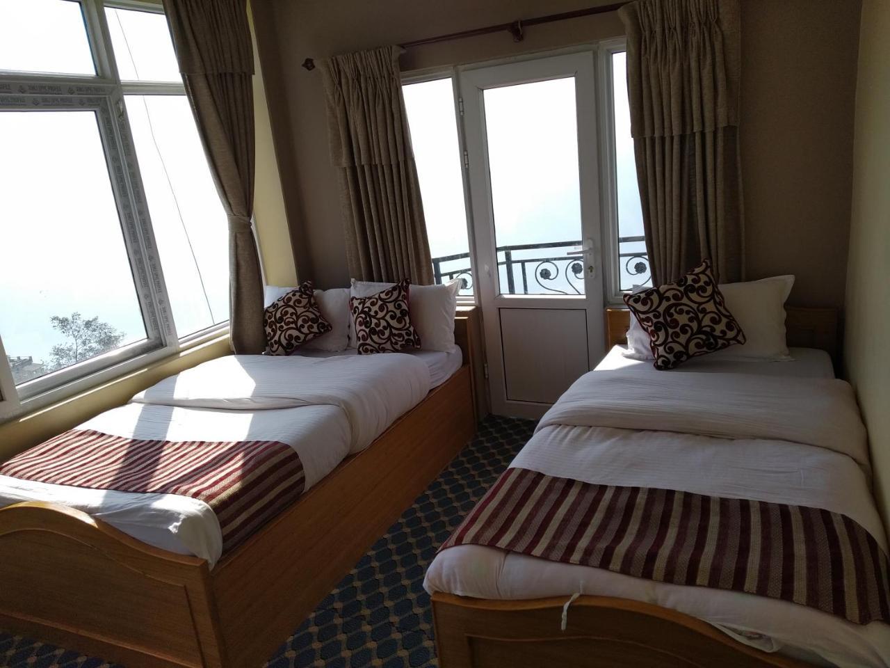 Hotel High Ground Inn Sarangkot بوكْرا المظهر الخارجي الصورة
